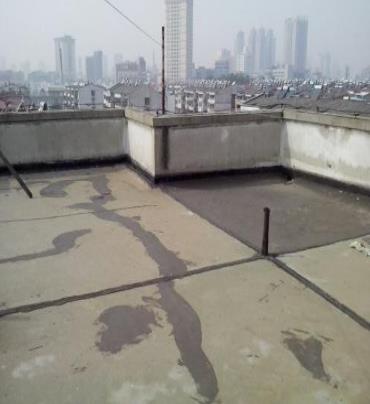 竞秀漏水维修 楼顶漏水是什么原因，楼顶漏水维修方法是什么?