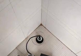 竞秀卫生间漏水维修之 loft 夹层储藏室毗邻暗管渗水哪家好，推荐诚匠小爱修缮